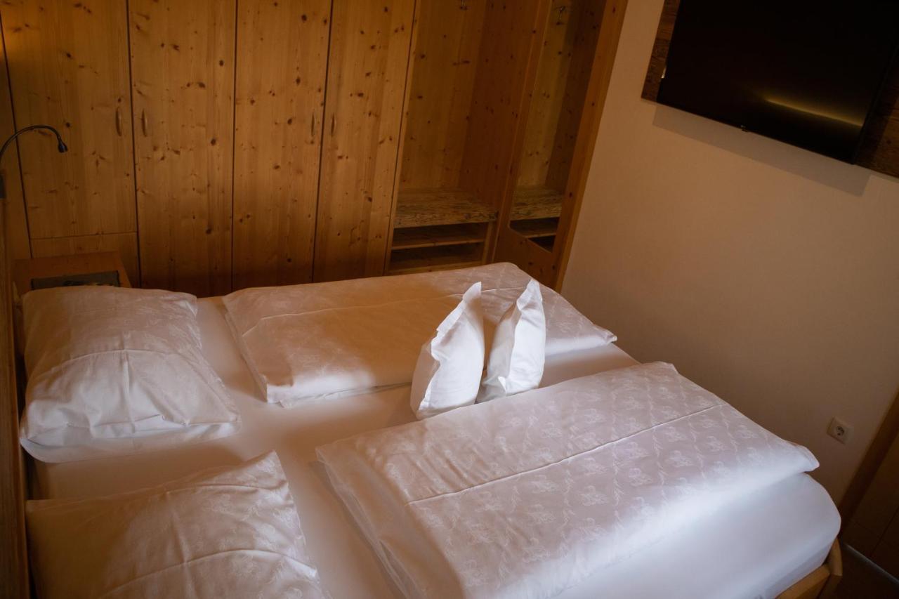 Schwarzplatterhof Apartment Мерано Екстериор снимка