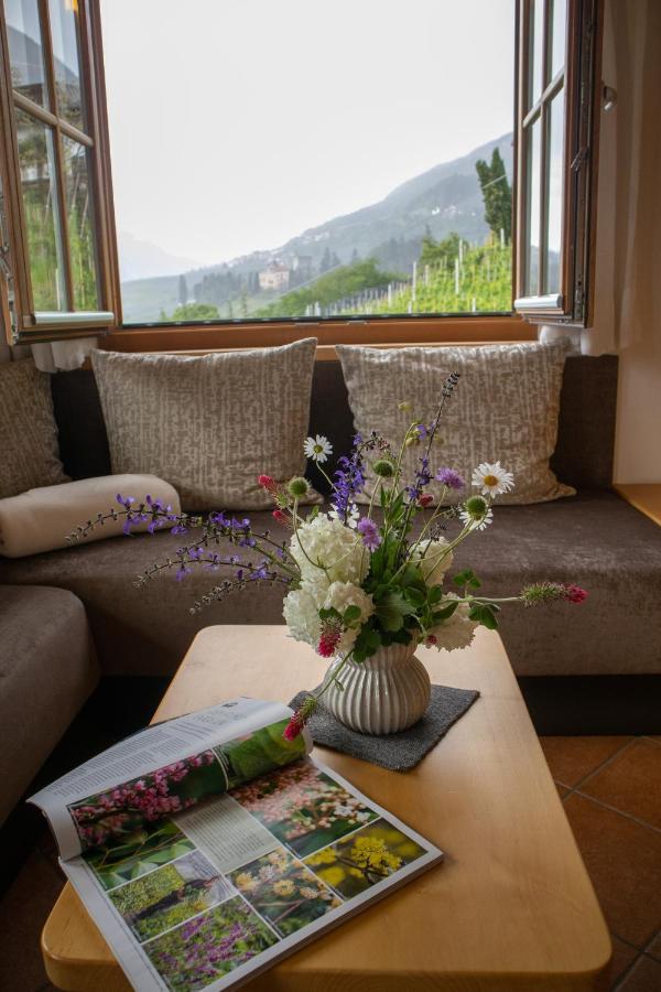 Schwarzplatterhof Apartment Мерано Екстериор снимка