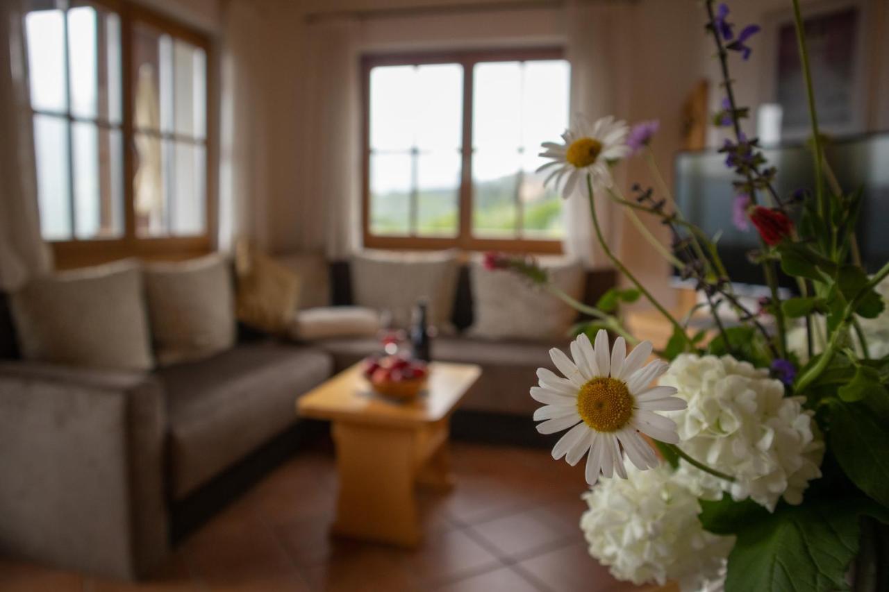 Schwarzplatterhof Apartment Мерано Екстериор снимка