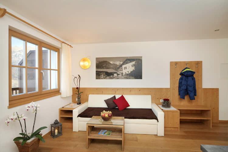 Schwarzplatterhof Apartment Мерано Екстериор снимка